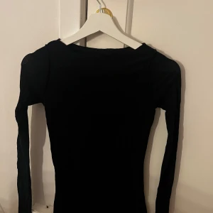 Populära intimissimi tröjan! - Supersnygga och populära intimissimi tröjan! 🌸 knappt använd, mycket bra skick!