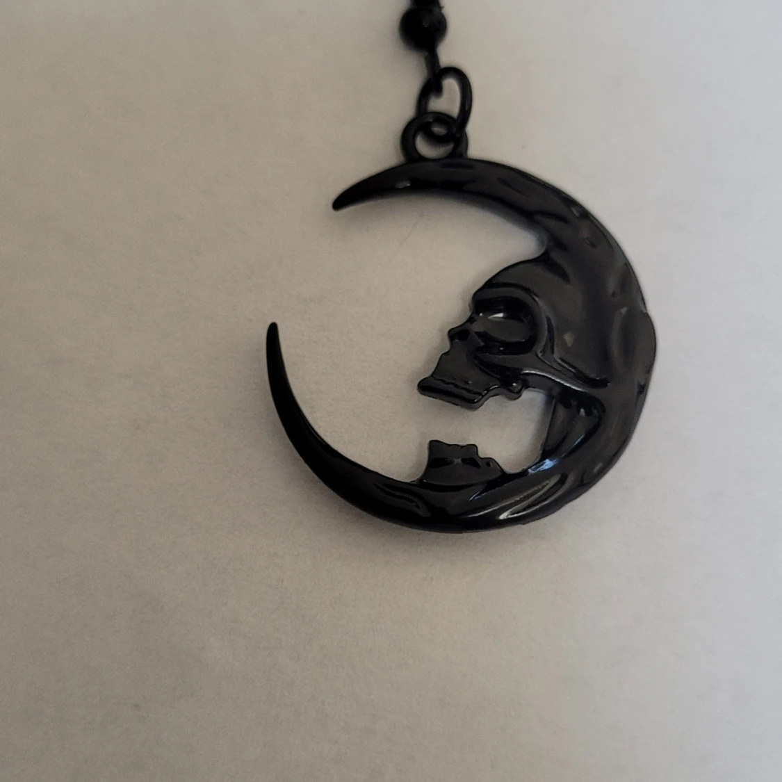  Helt nya Svarta månskalle-örhängen - 93