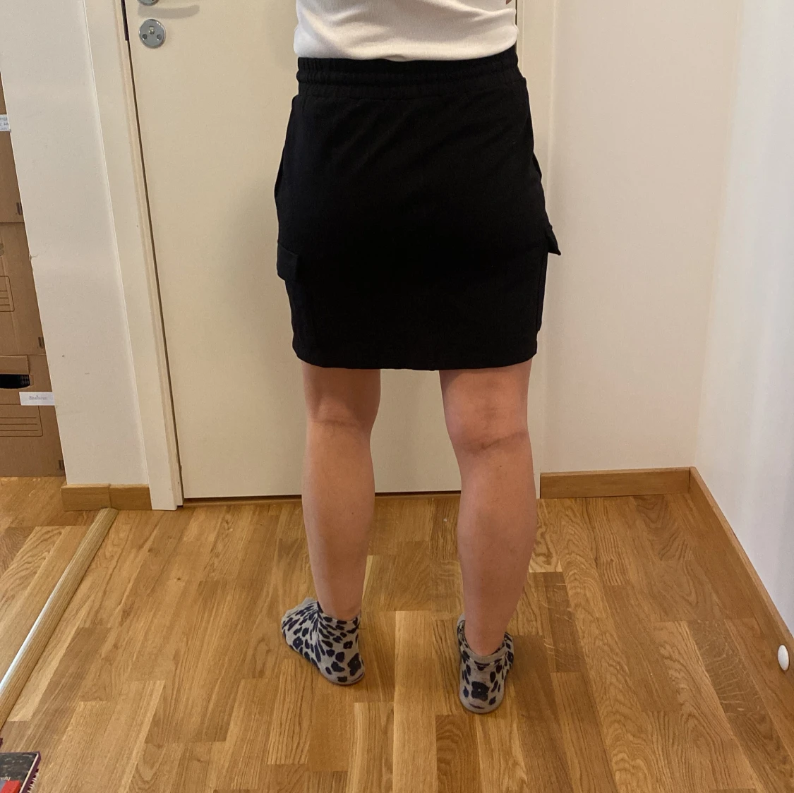 Svart kjol från Stories - 90