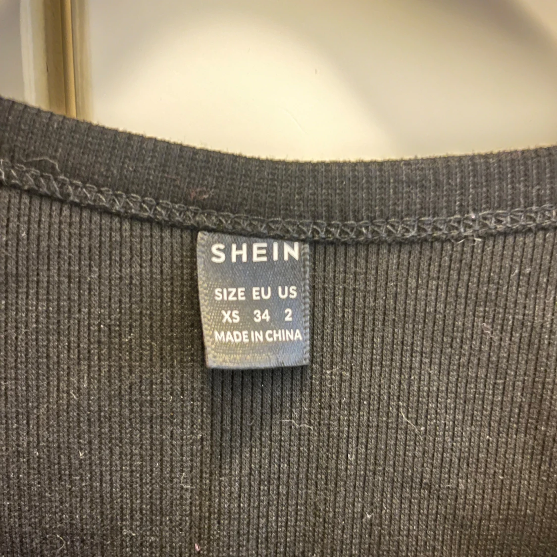 Svart långärmad - 91