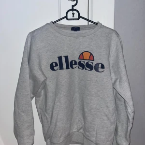 Ellesse tröja - Bra skick