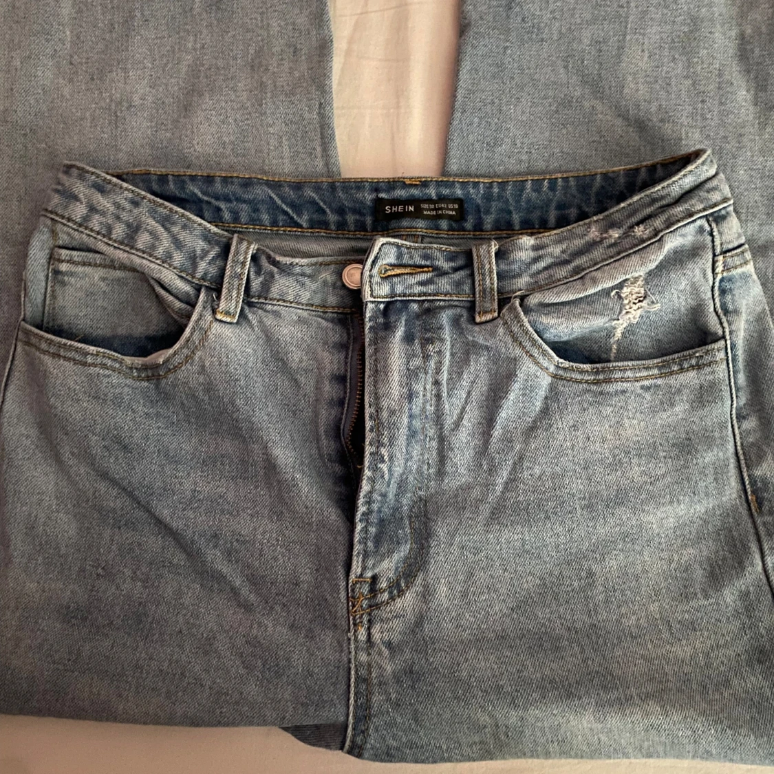 Blå jeans från Shein - 90