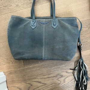 Zadig Voltaire Tote bag - Jätte fin väska från zadig, passar som skolväska och dator får plats i