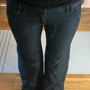 Lågmidjade vida jeans💙💙 - Jättesnygga och fina fickor🌟