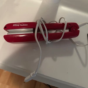 Vågtång - Fungerar men tar en liten stund att värmas upp❤️