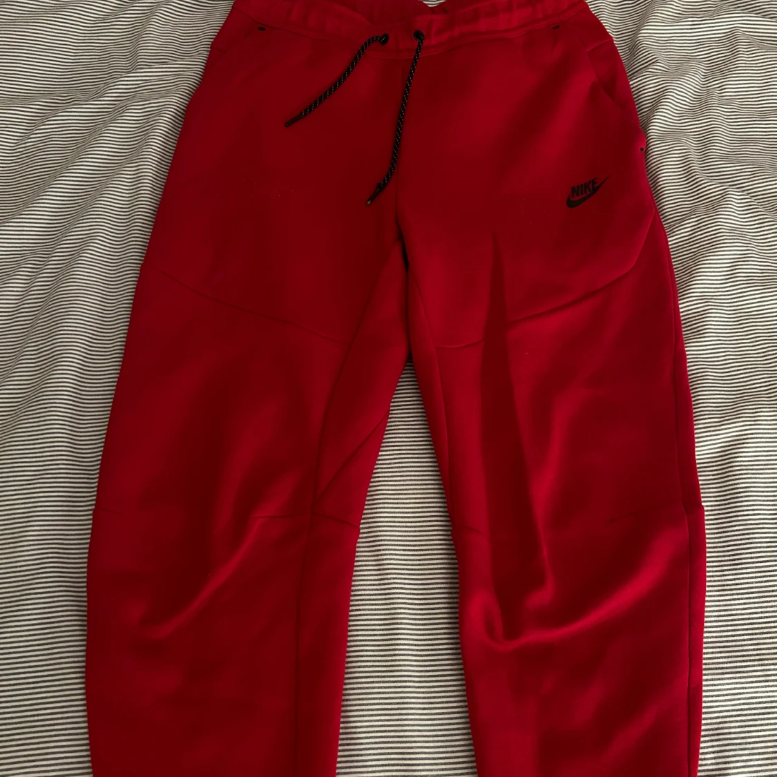 Nike tech mjukisbyxor