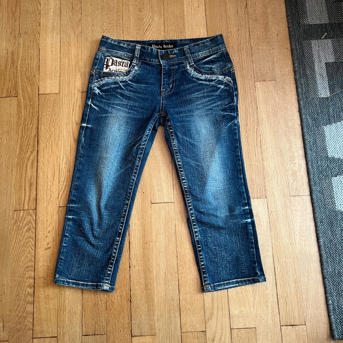 Vintage capris - 90
