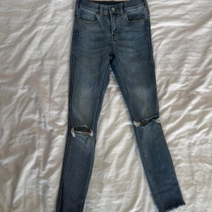 Jeans - Dr denim jeans💕 Stl: s 🫶🏽 Minimalt använda🤍