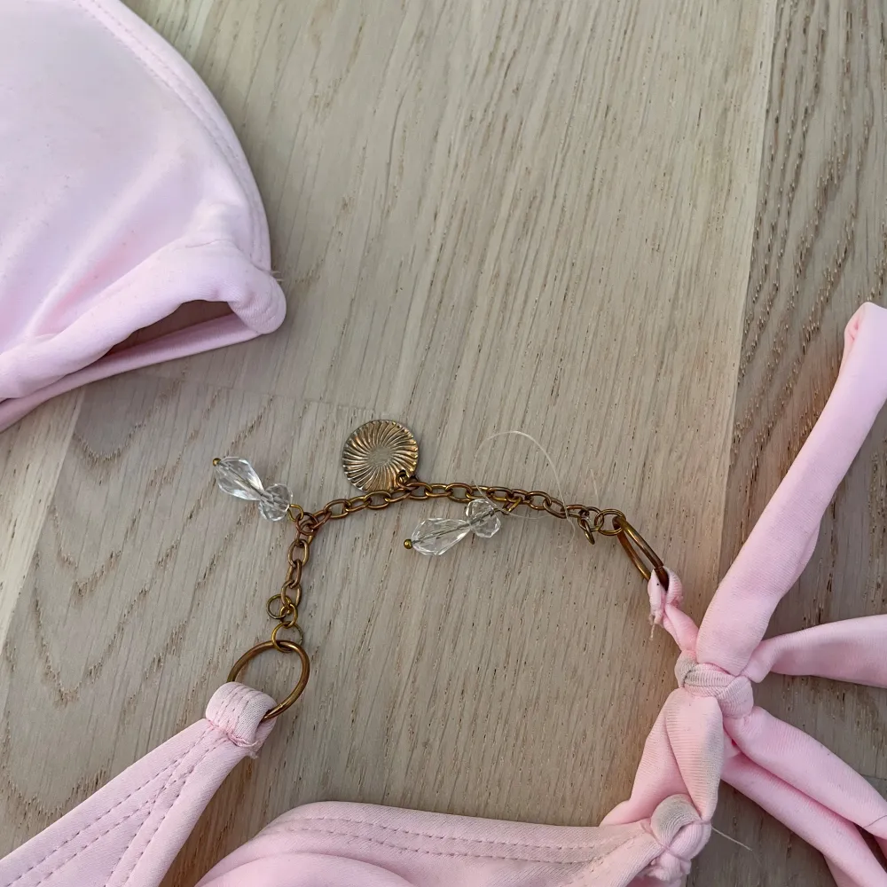 Jätte gullig bikini . Accessoarer.