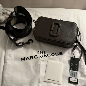 Marc jacobs - Köpt i Nk Göteborg för 3999kr 
