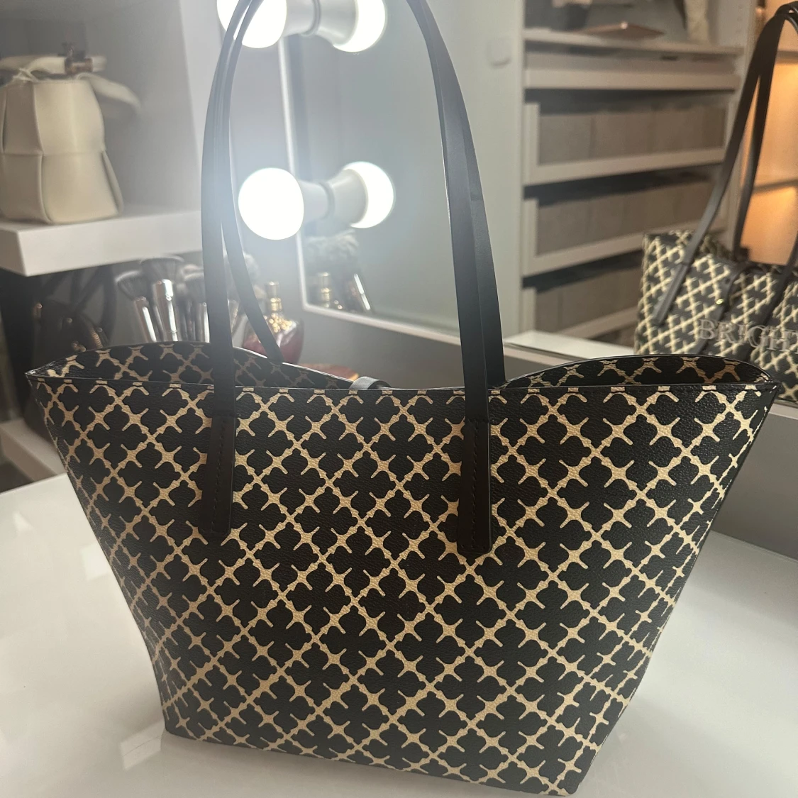 Intressekoll Malena Birger väska  - 90