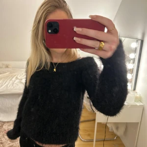 Off shoulder tröja - Såå fin och unik