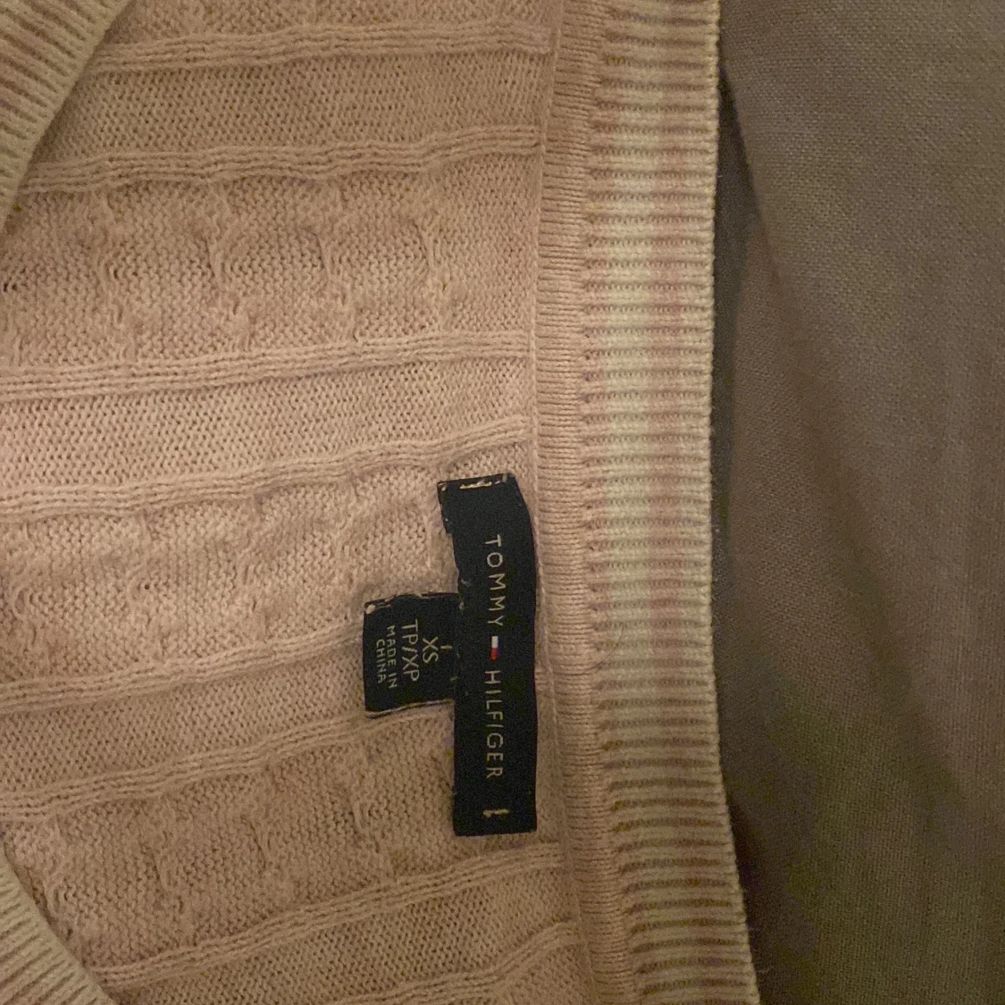 Rosa tommy hilfiger tröja 💕 - 90