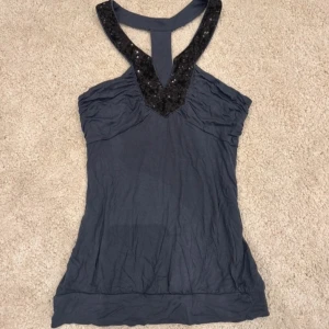 fest topp med paljetter - Använd en gång!! 🩶🩶