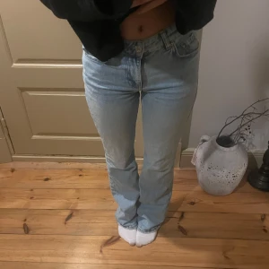 Lågmidjade jeans - Skit snygga lågmidjade jeans!!!!! 