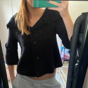 Kofta - Stickad kofta i strl S🥰