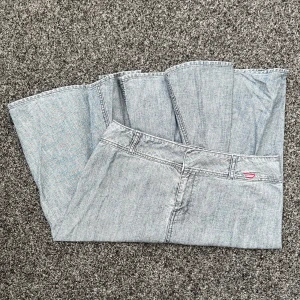 Diesel kjol - Så cool kjol från Diesel! Säljer då jag tyvärr ej får användning för den längre! Hör av dig vid intresse eller frågor💗