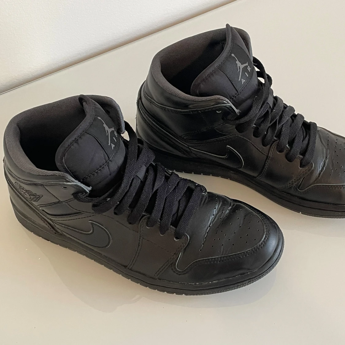 Air Jordan 1 - triple black EU40 - 91