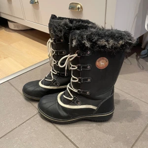 Vinter skor - Bra skick  Fodrade  Storlek 38 