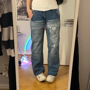 Midwaist y2k jeans - Har inga tecken på användning. 