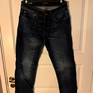 Jack&Jones jeans  - Bra skick  Använt ca 10 ggr Normal i storlek  Storlek: 28:30