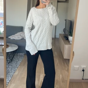Kabelsrickad tröja Tommy hilfiger - Så fin kabelstickad tröja från Tommy hilfiger