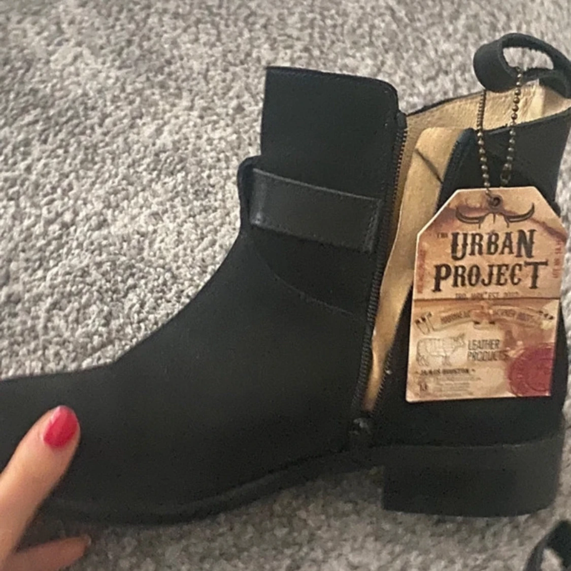 Johhny Bulls, Nya - 92