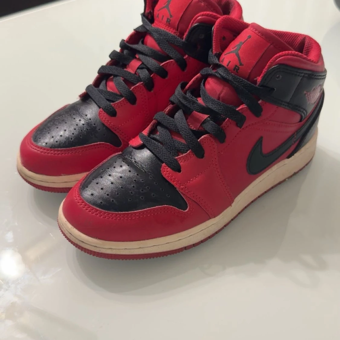 Air Jordan mid 1 red/black