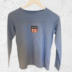  Gant - Fin lång armad gant tishirt!! Hör av er för flera frågor 