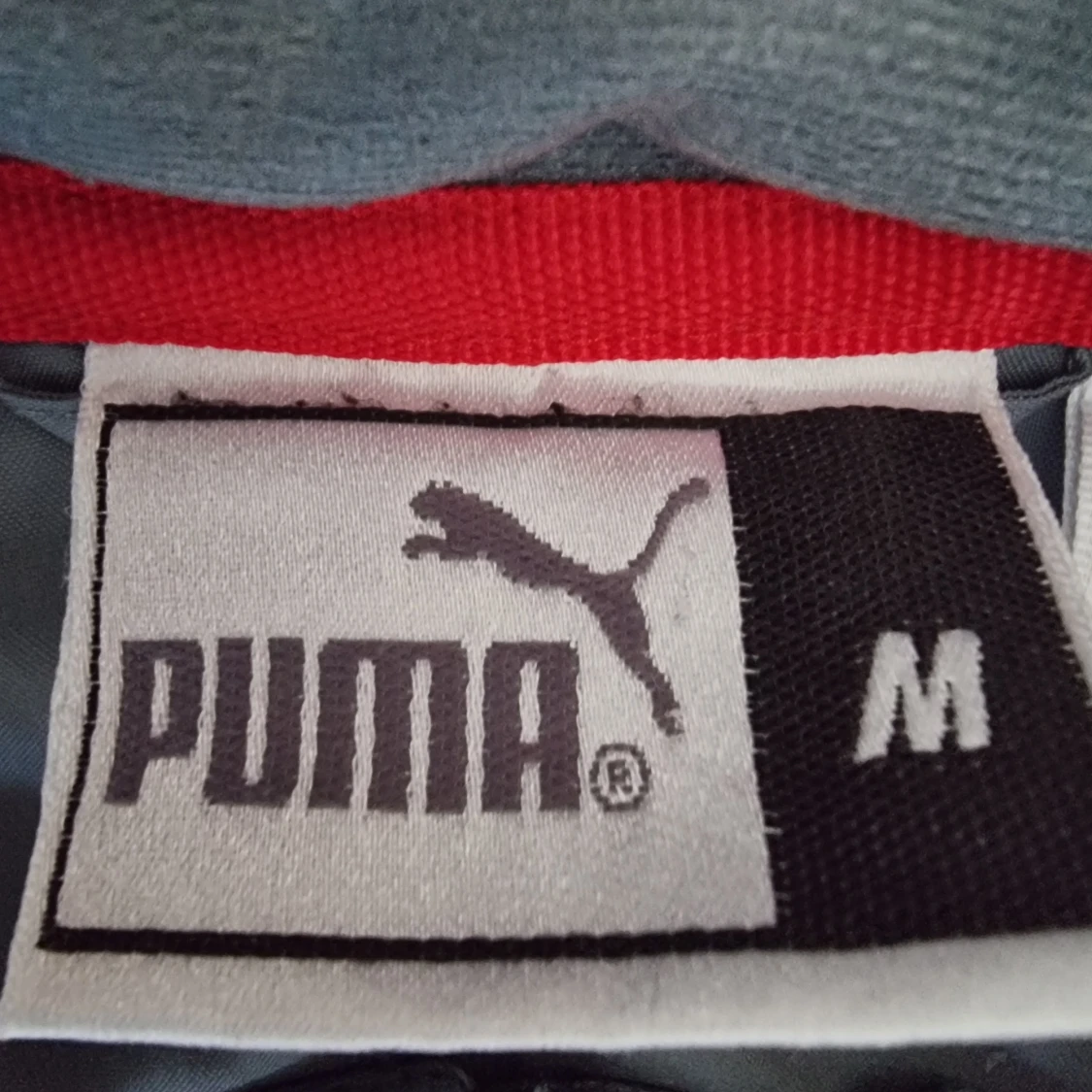 Turkosgrå pufferjacka från Puma - 2