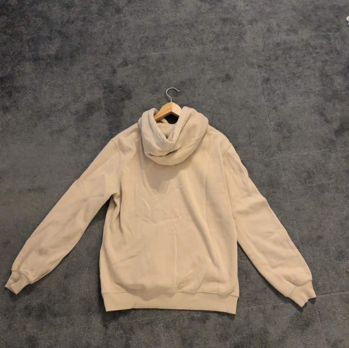 Beige hoodie - 1
