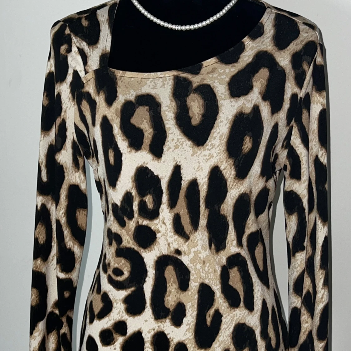 Leopardmönstrad långärmad topp - 1