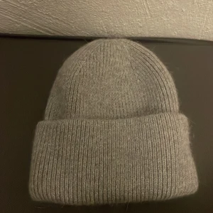 Kashmir mössa - Kashmir mössa helt ny