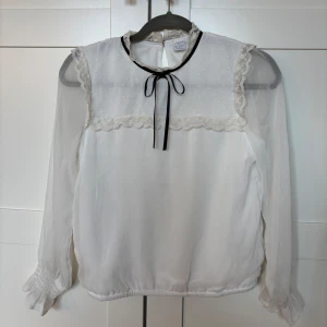 Blus - Supersöt blus!