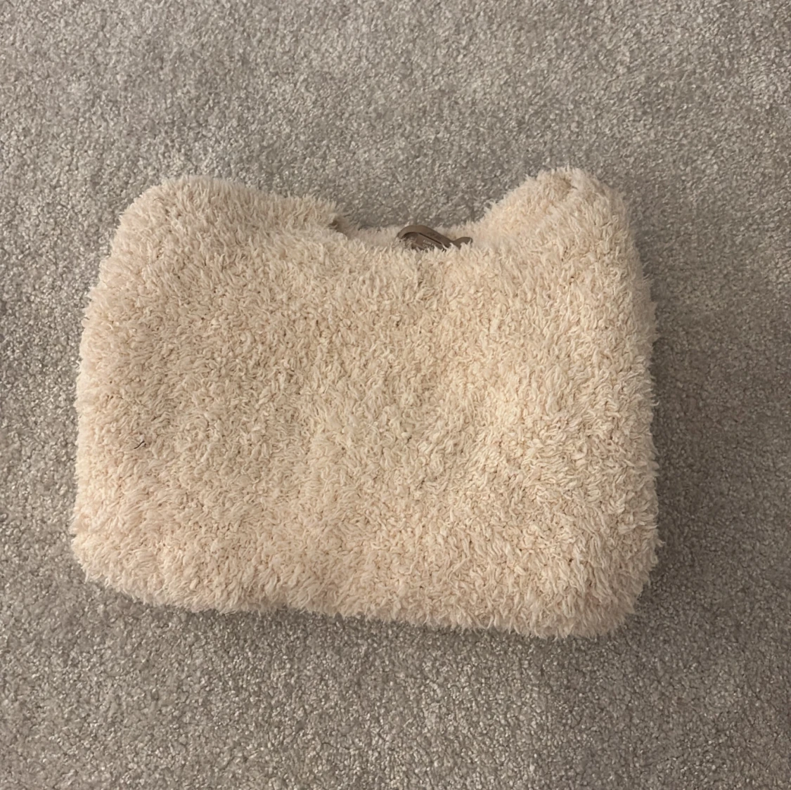 Beige fluffig tröja från H&M - 3