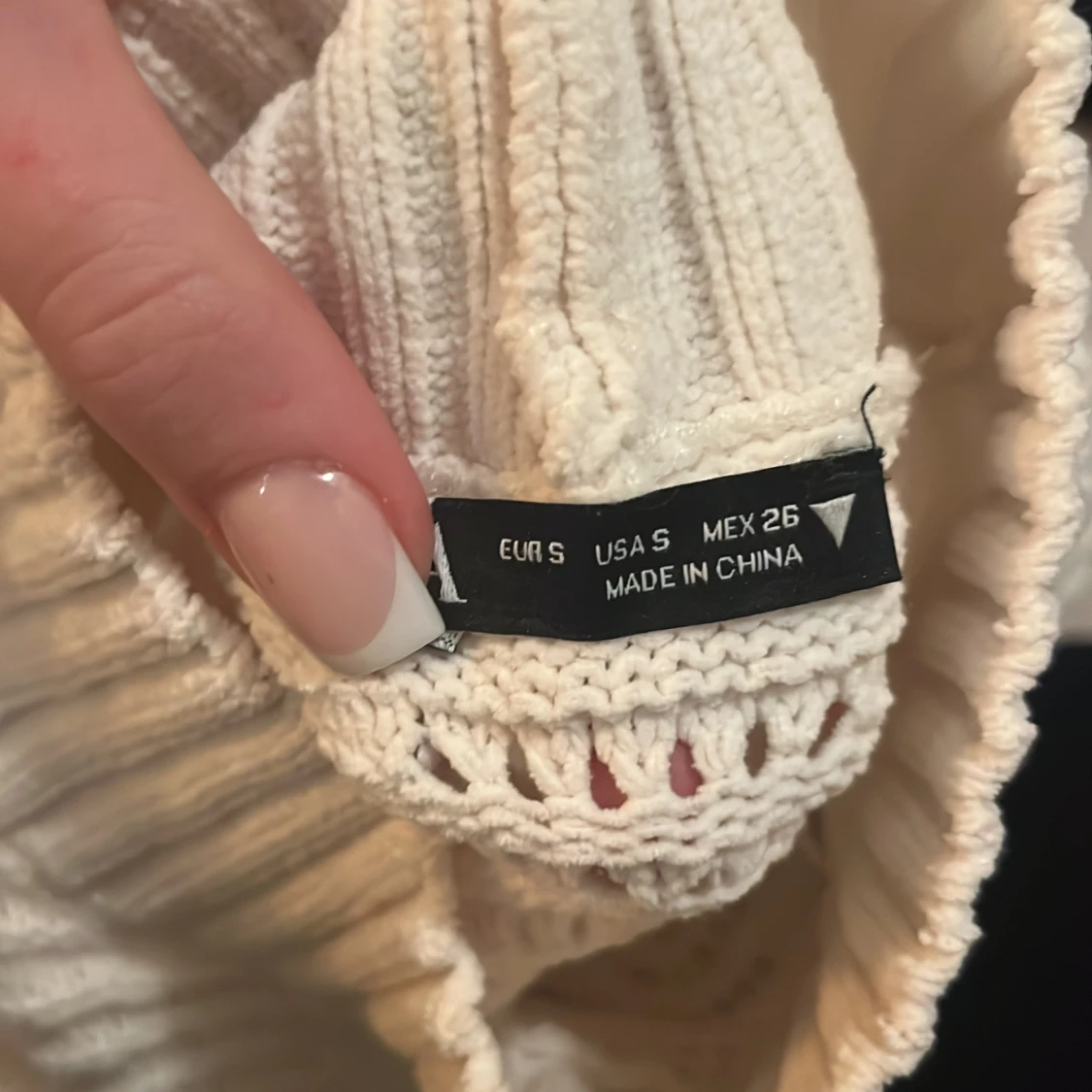 Vit stickad polotröja - 1