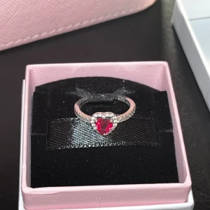 Pandora ring - Aldrig använd, storlek 50