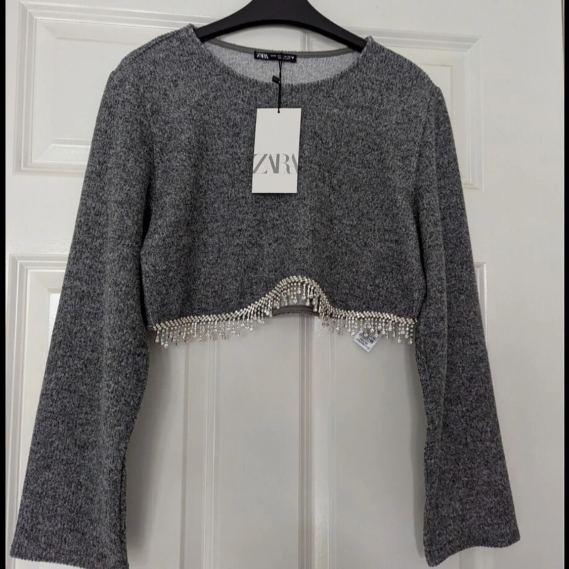 Grå croppad tröja Zara