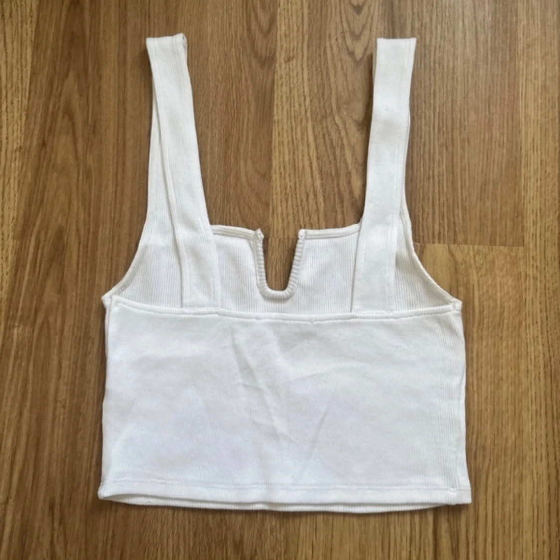 Vit ribbad linnetopp - 1