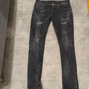 Dondup jeans  - Dondup George, riktigt feta, skick 9/10.