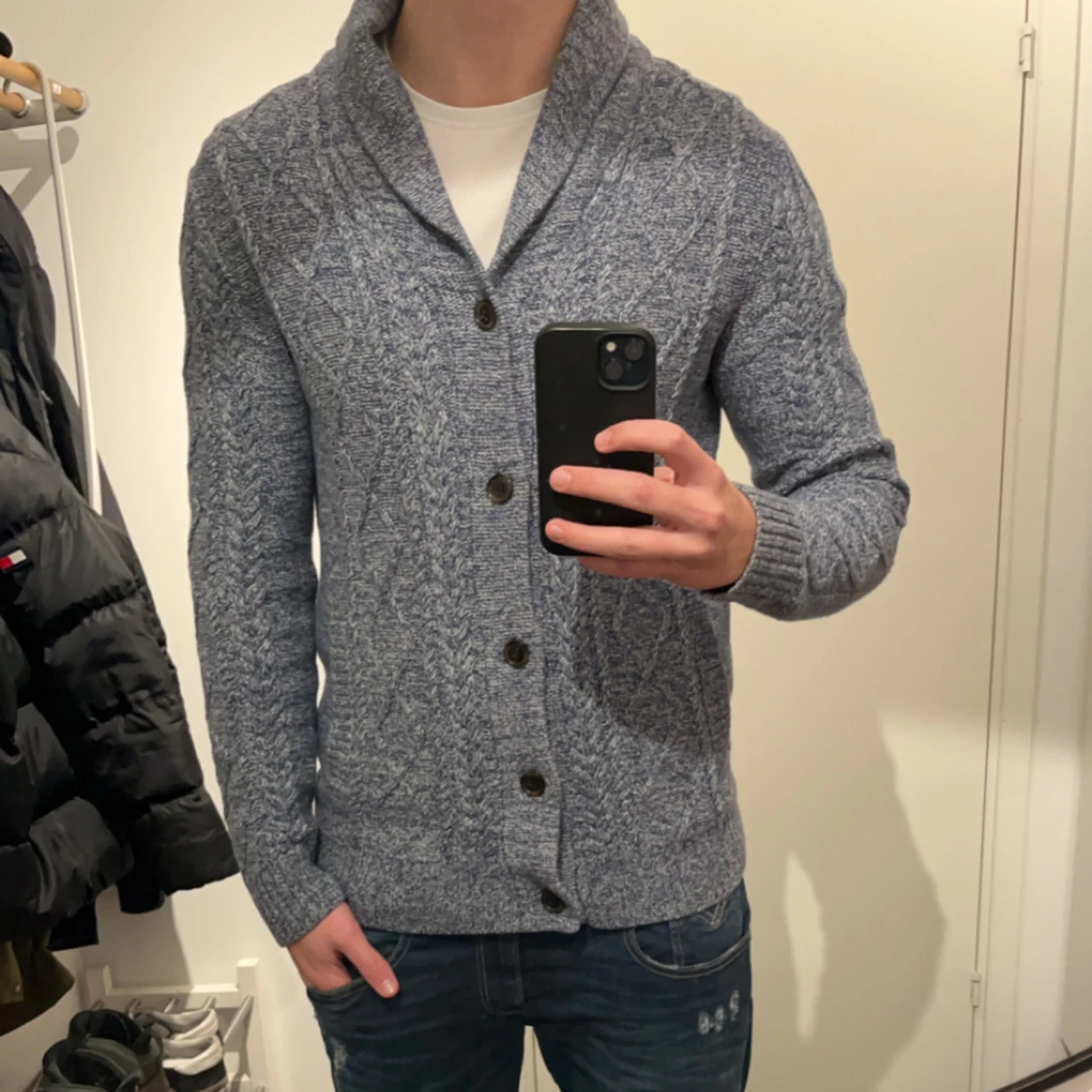 Grå stickad kofta - 2