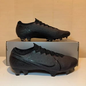 Nike Mercurial Vapor 13  - Nike Mercurial Vapor 13 Elite FG “Kinetic black”🖤, Skick- 9.8/10 (Väska ingår🎒)
