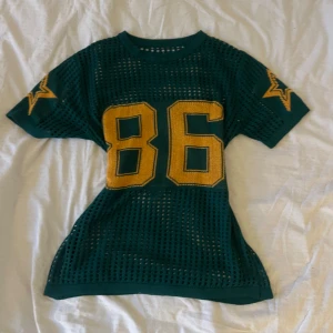 Jersey, stickad, Jamaica vibes - Aldrig använd, köpt på Vinted. Coooool