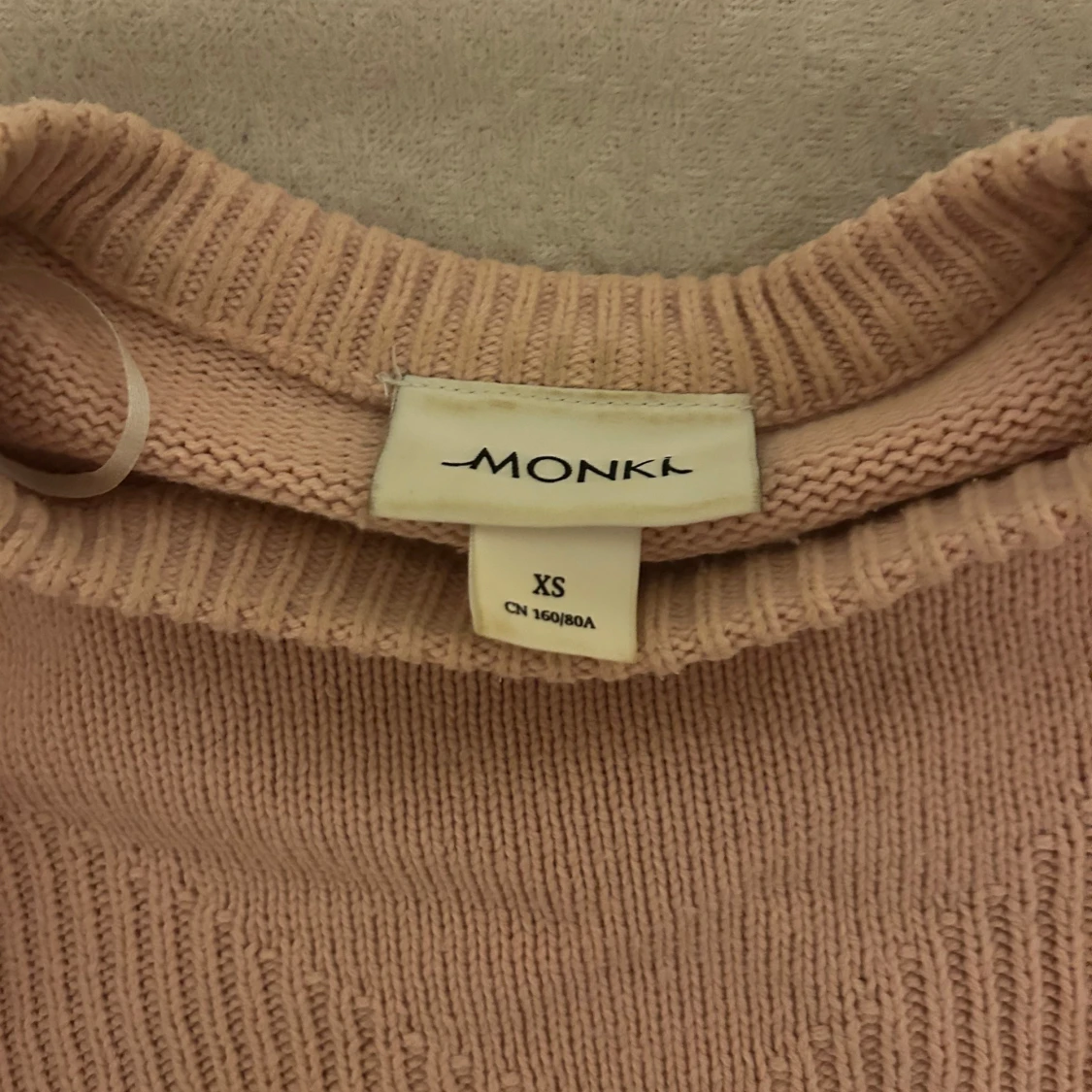 Rosa stickad tröja från Monki - 1