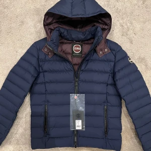 Colmar jacka Ny!  - Colmar jacka | Ny med prislapp pris 2899 storlek 48 motsvarar S/M Fraktaf spårbart med postnord 