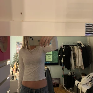 Grå topp - Grå enkel topp från h&m