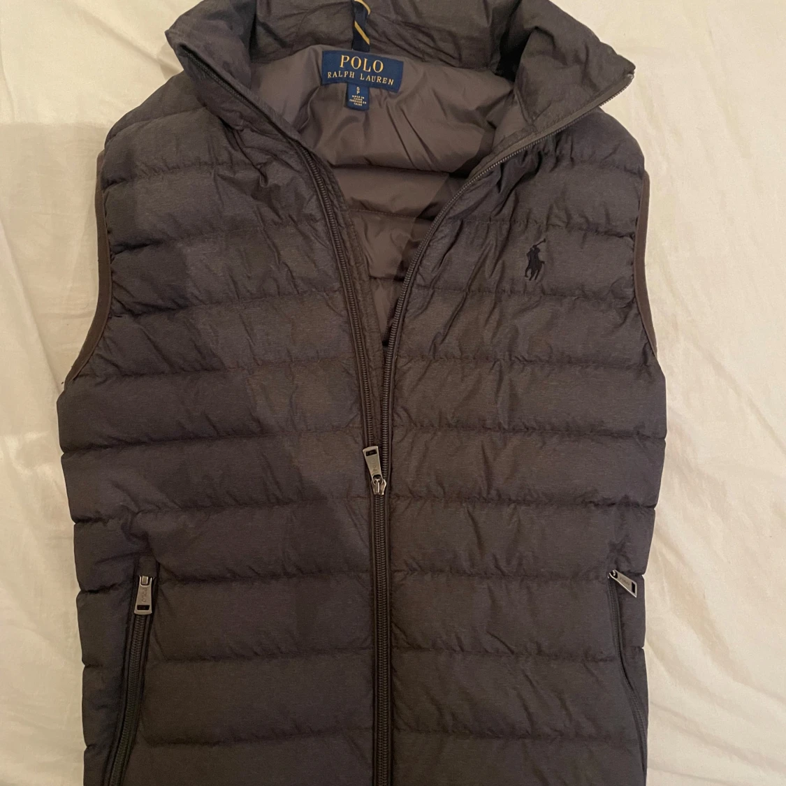 Grå dunväst från Polo Ralph Lauren - 92