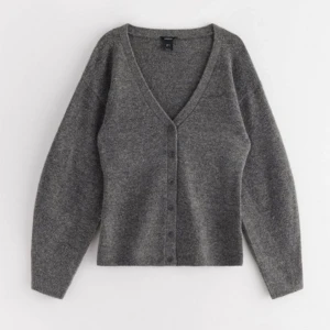 Lindex cardigan  - Säljer denna sjukt snygga oanvända cardigan från Lindex!❤️