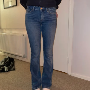 Zara jeans - Säljer dessa snygga Zara jeans 💞