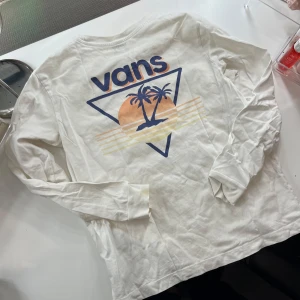 Vans tröja - Säljes då den inte kommer till användning, bra skick💗strl:s